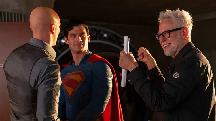 watch-dcuniverse-in-canada-gunnvision